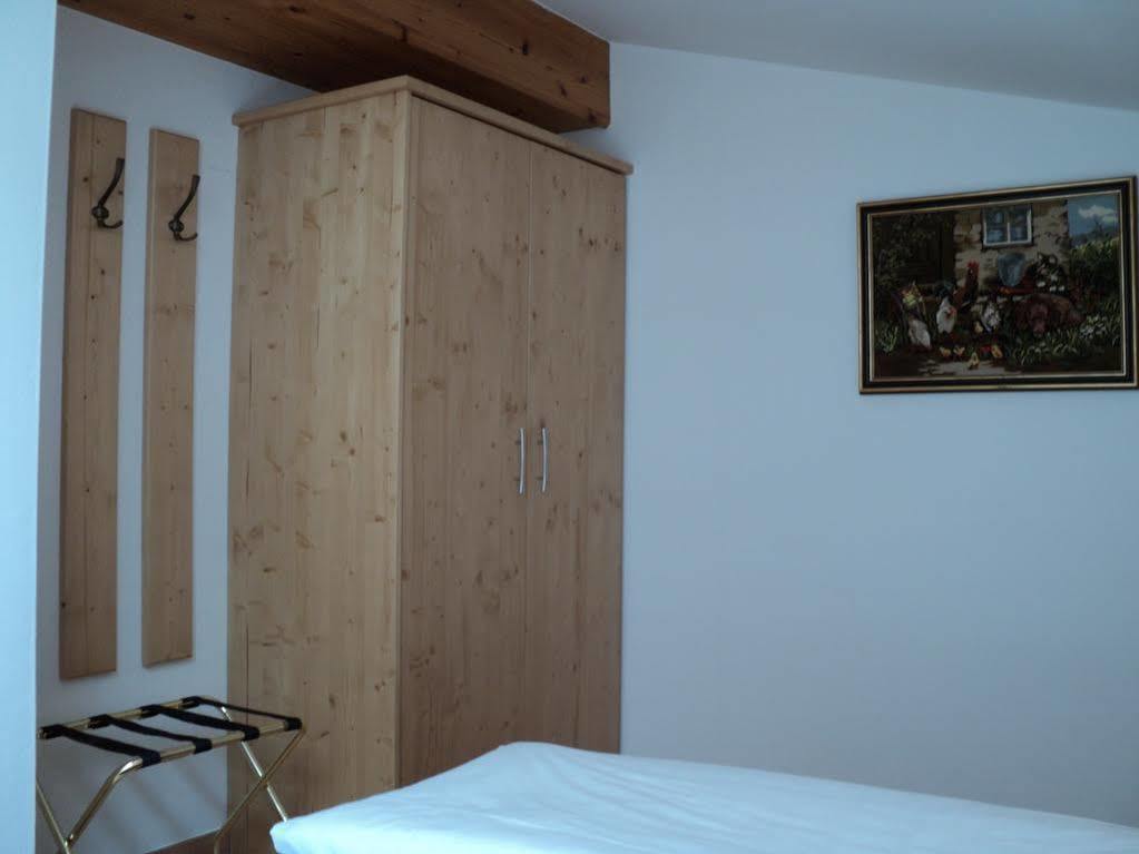 Apartmenthaus Gotthardt คาพรูน ภายนอก รูปภาพ