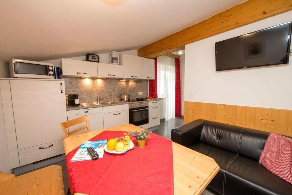 Apartmenthaus Gotthardt คาพรูน ภายนอก รูปภาพ