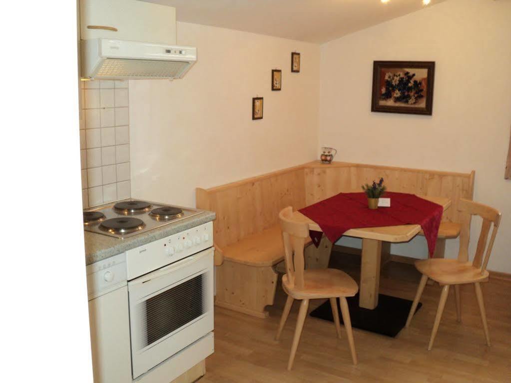 Apartmenthaus Gotthardt คาพรูน ภายนอก รูปภาพ