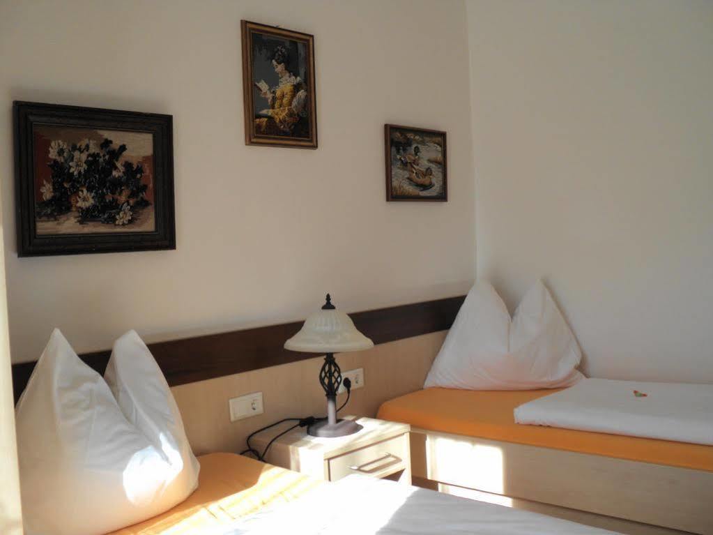 Apartmenthaus Gotthardt คาพรูน ภายนอก รูปภาพ